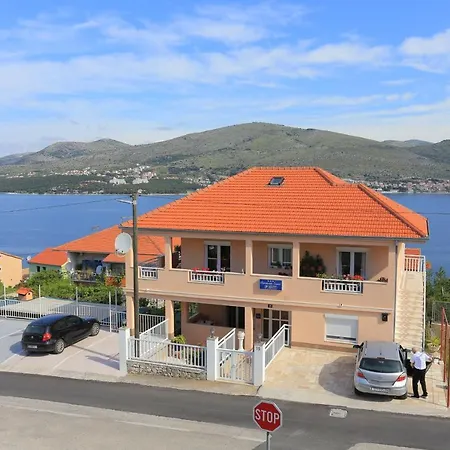 With A Parking Space Okrug Donji, Ciovo - 18796 Apartment *