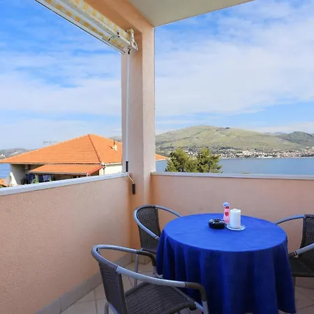With A Parking Space Okrug Donji, Ciovo - 18796 Apartman Okrug Gornji